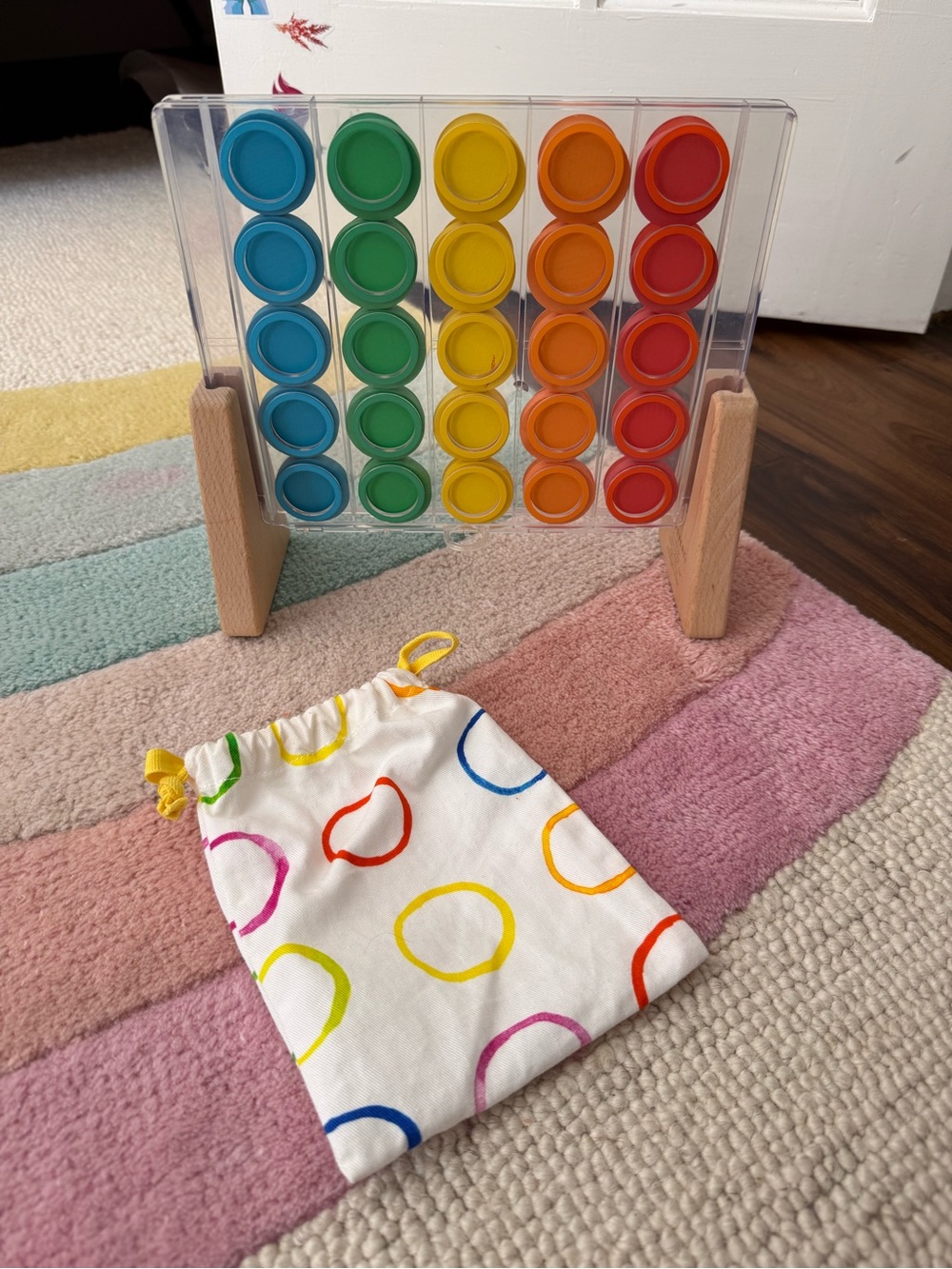 LOVEVERY Drop & Match Dot Catcher - no missing pieces !